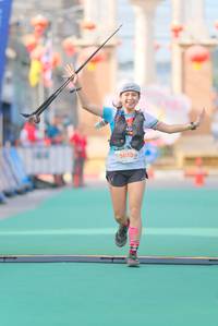 BIB: 5043
                            <button type="button" onclick="openModal(21761016)" class="btn btn-primary btn-sm float-right btn-popup" data-toggle="modal" data-target=".modal-high-quality">
                        <i class="fas fa-shopping-cart"></i> Add to Cart
                    </button>
                                            <button type="button" onclick="isThisMe(21761016, true)" class="btn btn-success btn-sm float-right btn-popup btn-isme hidden" data-toggle="tooltip" data-placement="bottom" title="นี่คือรูปของคุณใช่ไหม คลิกที่นี่เพื่อเอาเข้าอัลบั้ม">
                        <i class="fas fa-plus"></i> Add to album
                    </button>
                    <button type="button" onclick="isThisMe(21761016, false)" class="btn btn-warning btn-sm float-right btn-popup btn-isnotme hidden">
                        <i class="fas fa-ban"></i> Remove from album
                    </button>